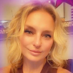 Meet your Posher, Katina